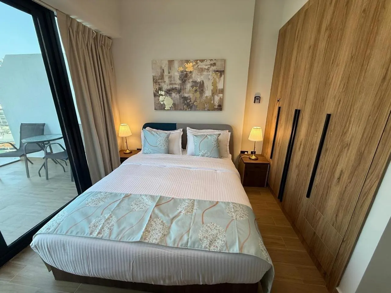 Modern 3Br Duplex Near Cleveland & Galleria Mall Abu Dhabi 0*,